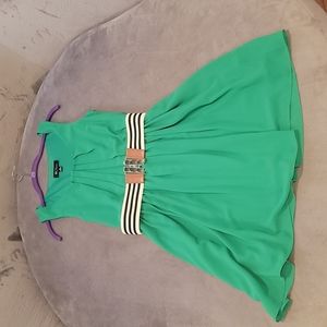 BCX Pebble Crepe Green Swing Dress with belt